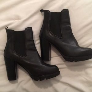 Steve Madden black booties.